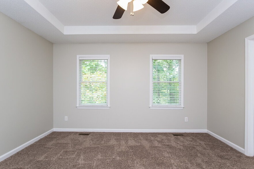 Building Photo - 18 Black Water Dr