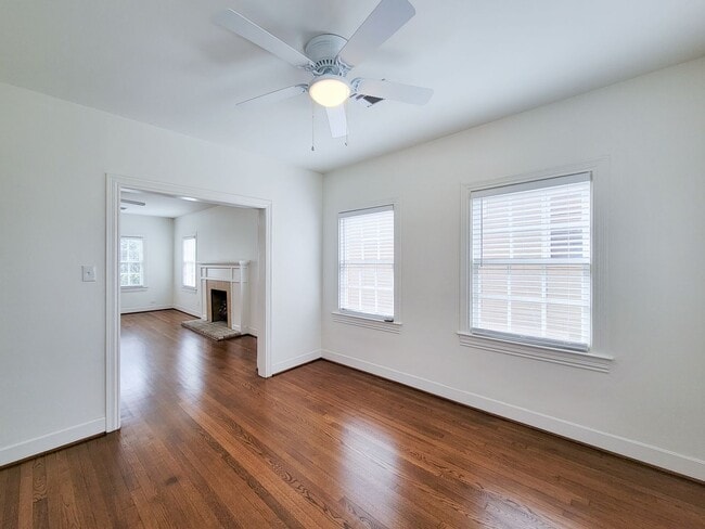 Building Photo - 1728 Hawthorne St