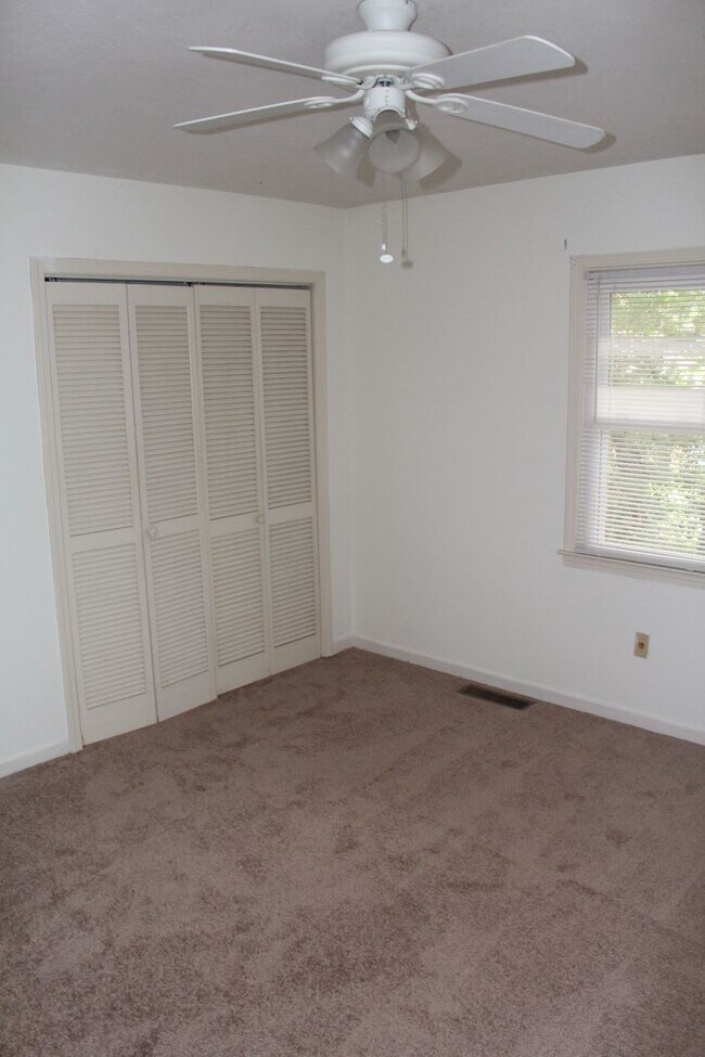 Building Photo - Bright Duplex Minutes Away from Clemson's Campus!