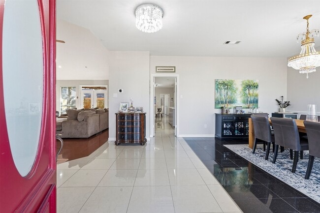 Building Photo - 7927 Wolfield Ln