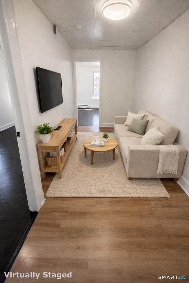 Building Photo - 4 Division St