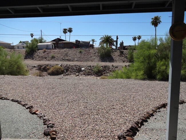 Building Photo - WInter Rental