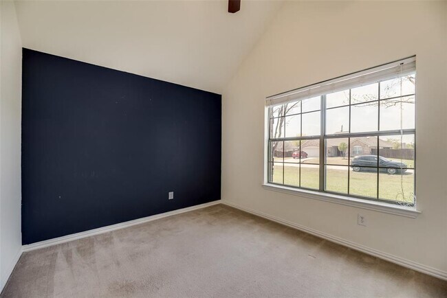 Building Photo - 121 Price Cir