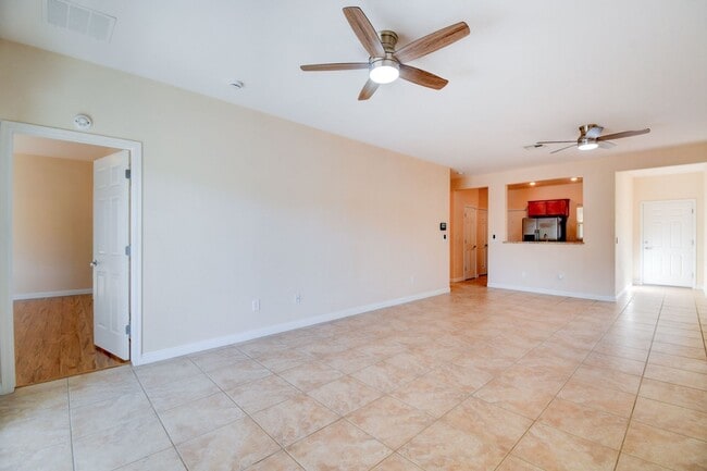 Building Photo - Sun City Aliante Must See!