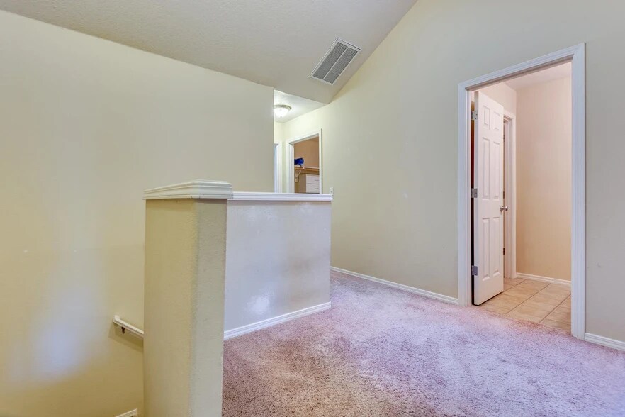 Top of stairs hallway - 1719 SW San Mateo Ter