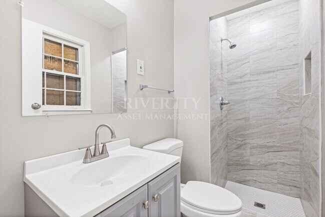 Building Photo - 3240 Boxdale St