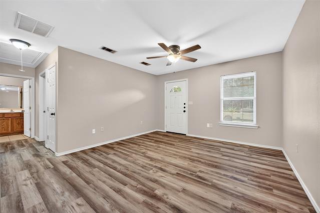 Building Photo - 907 W Birge St