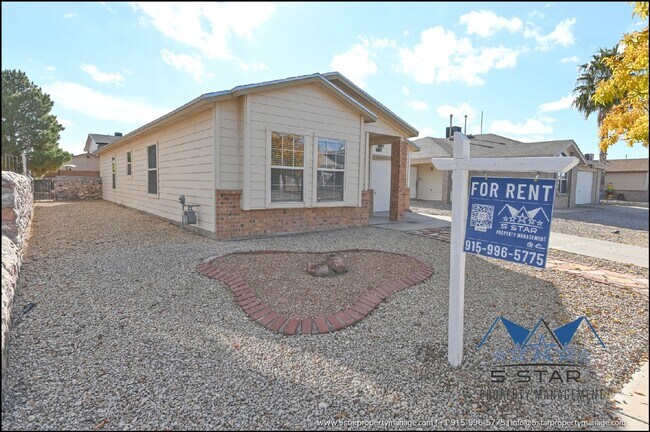 Building Photo - 648 Wind River Ave