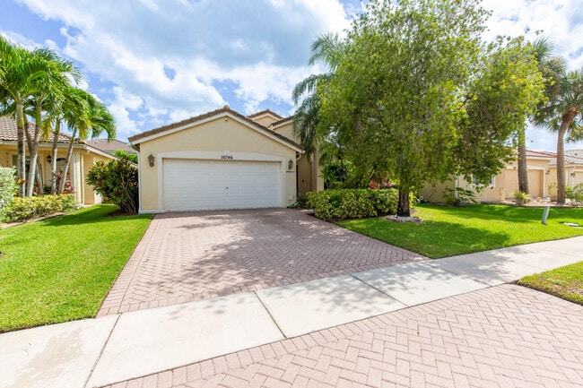 Building Photo - 10746 Oak Bend Way