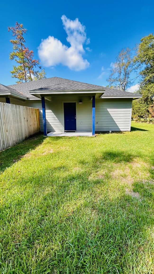 Building Photo - 4504 Bob Hall Rd