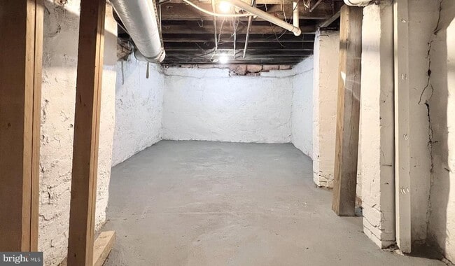 Building Photo - 511 S 15th St