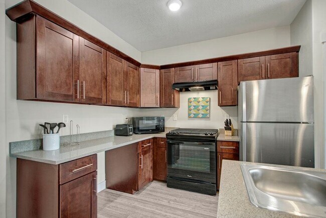 Building Photo - Velo on the Boulevard