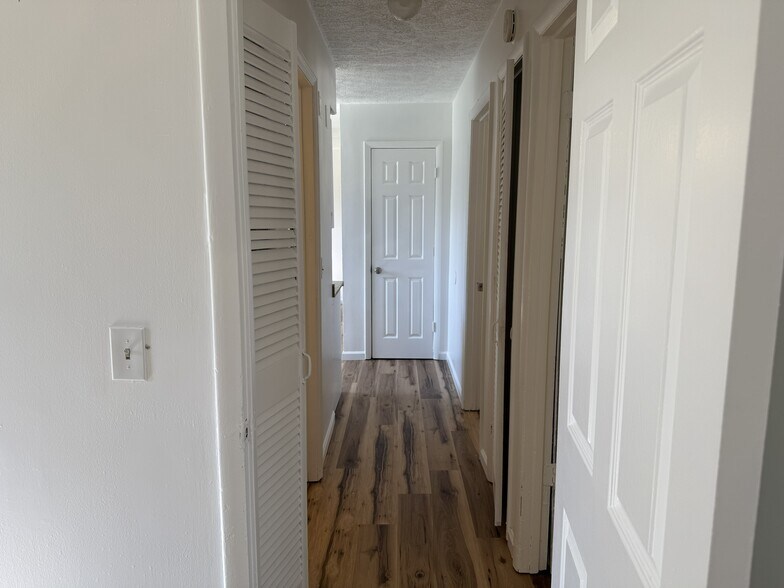 Building Photo - 836 Miller Estates Rd