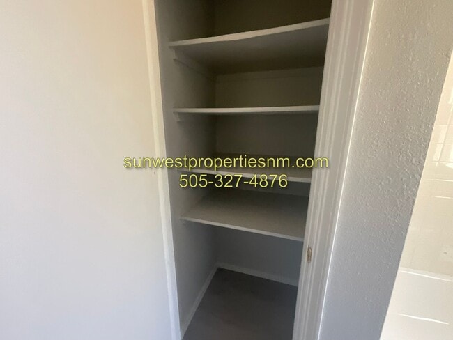 Building Photo - 3 Bedroom, 2 Bath Home in the Country