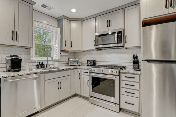 Building Photo - 5713 Dawes Ave