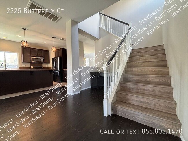 Building Photo - 2225 Butterfly Ct