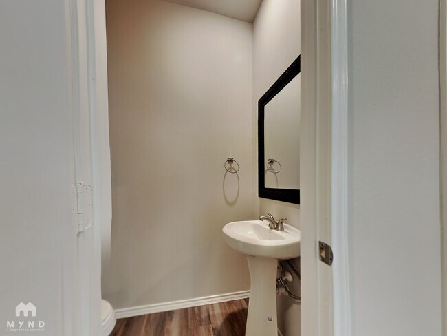 Building Photo - 11731 Miller Cir