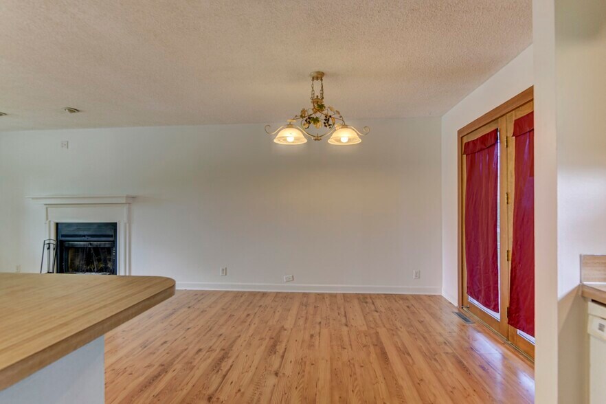 Building Photo - 3514 Glory Cir