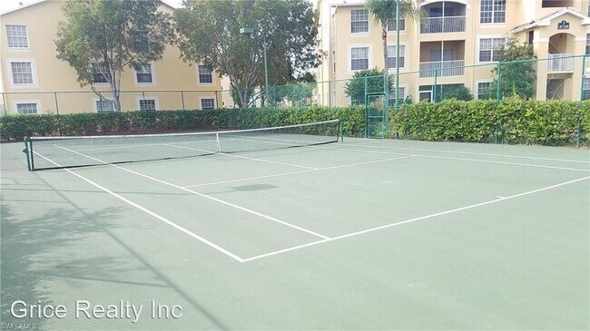 Building Photo - 2 br, 2 bath House - 4625 St. Croix Ln. #1137