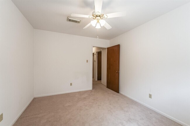 Building Photo - 11531 Kirkmeadow Dr