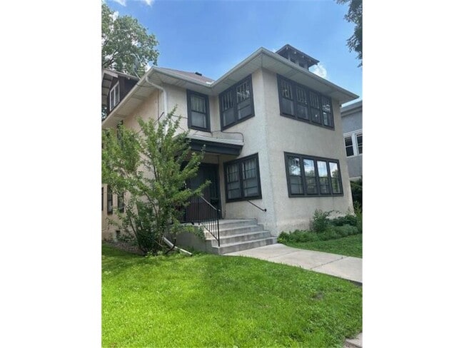 Building Photo - 3237 Lyndale Ave S