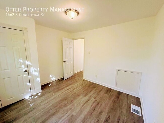 Building Photo - 1662 S Conestoga St