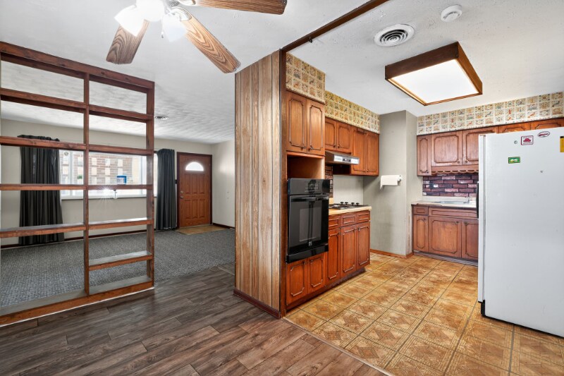 Building Photo - 816 St William Dr