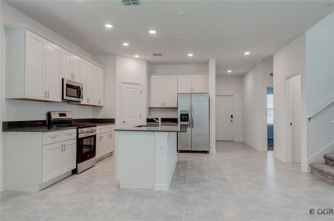 Building Photo - 2207 Sweet Honey Ln