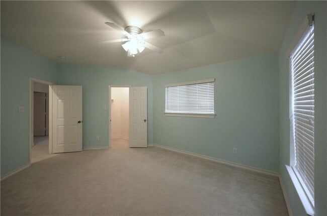 Building Photo - 2519 Midnight Star Dr