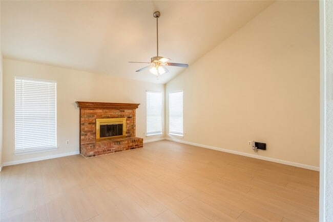 Building Photo - 1417 Quail Crest Dr