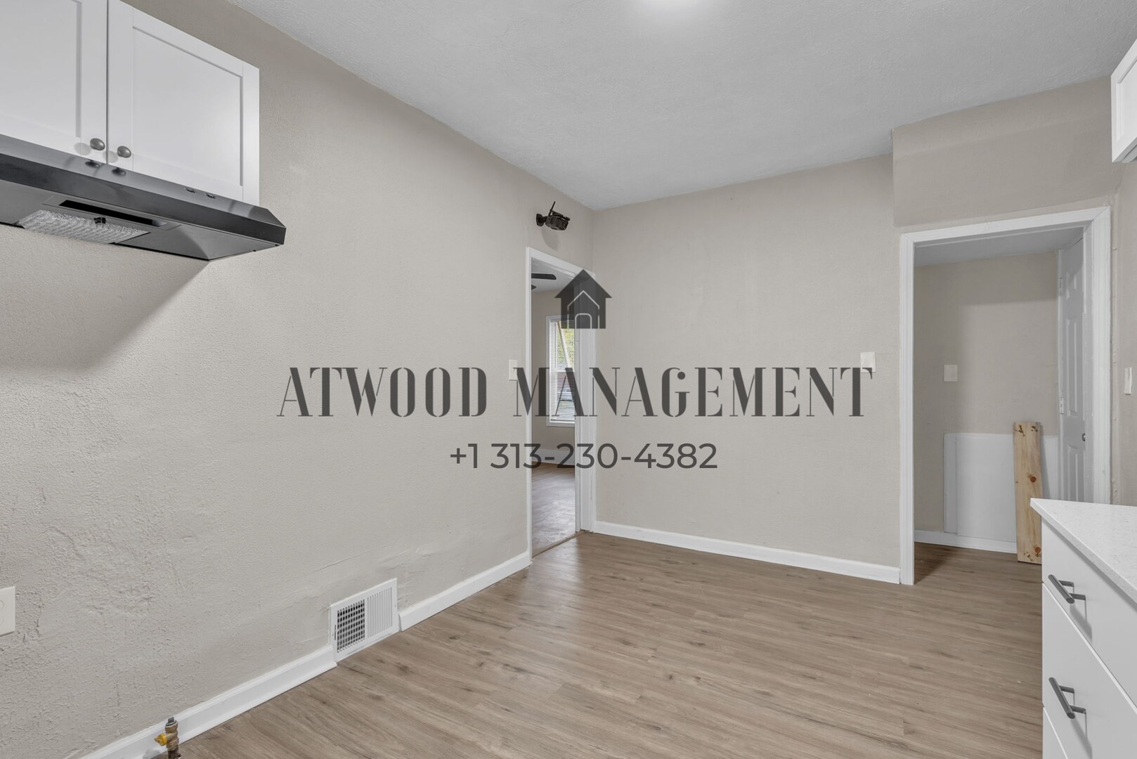 Building Photo - This beautifully updated 3-bedroom, 1-bath single-family home is ready for move-in!