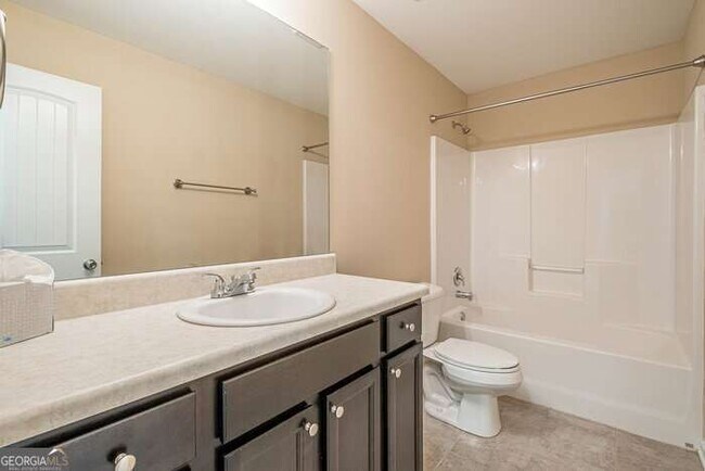 Building Photo - 9576 Rushmore Cir