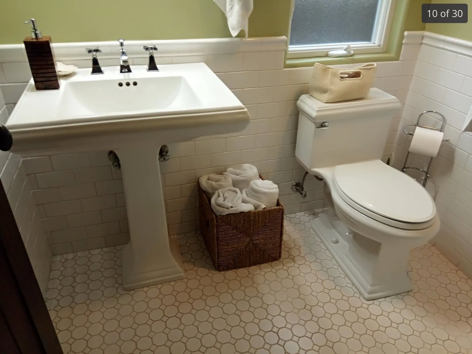 Building Photo - 23 Avenida Lobeiro