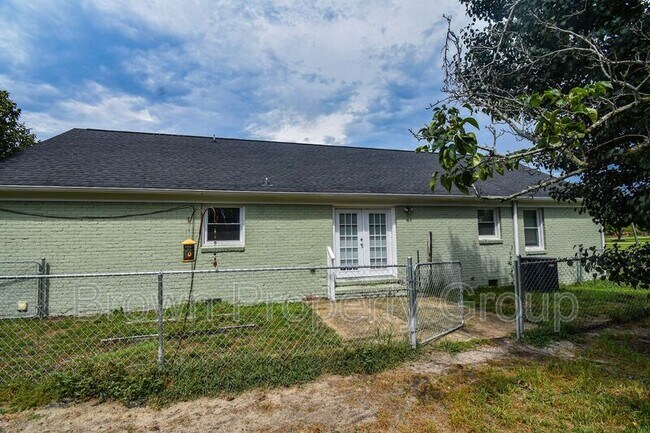 Building Photo - 3310 Clemson Dr