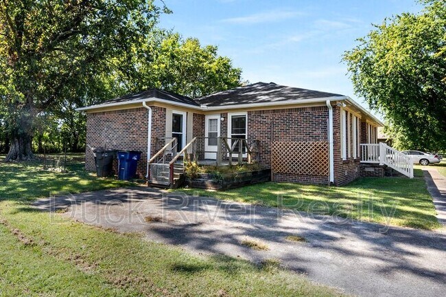Building Photo - 203 Hunter Dr