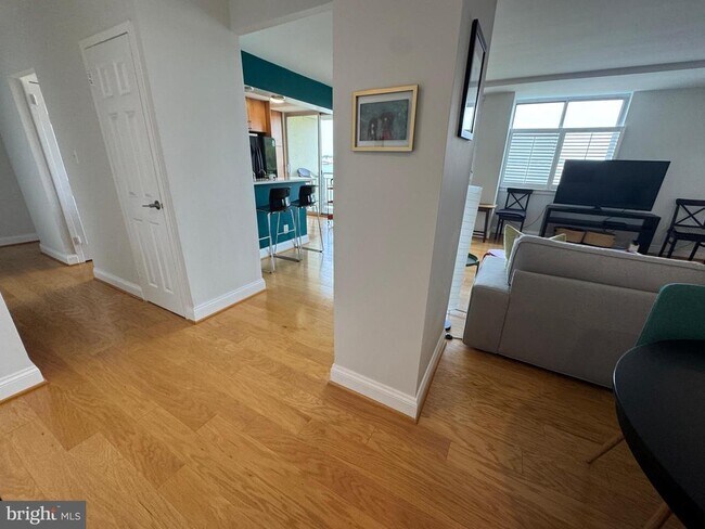 Building Photo - 501 Slaters Ln