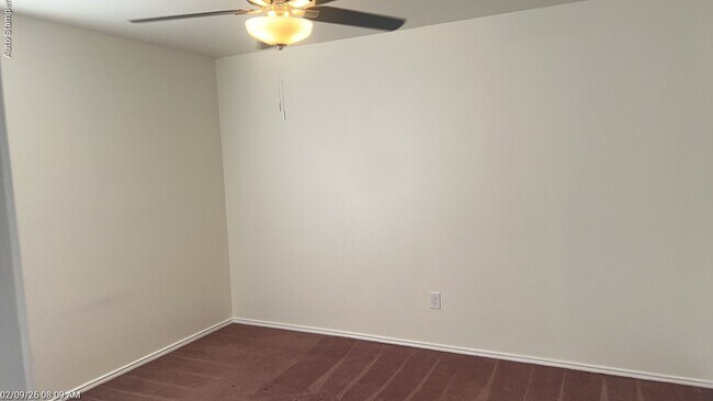 Building Photo - 1008 Meadowlark Dr