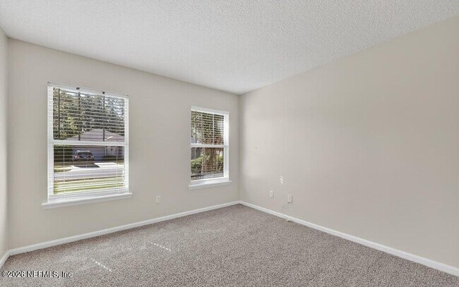 Building Photo - 9205 Redtail Dr