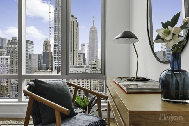 Building Photo - 18 W 48th St