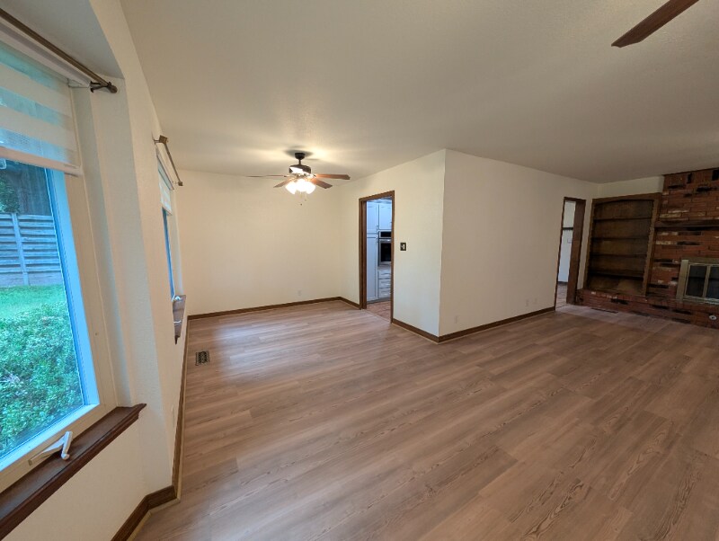 Building Photo - 11727 S 87th E Ave