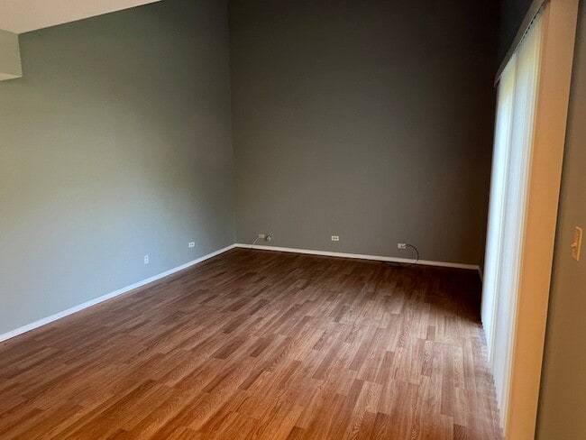 Building Photo - 63 Sandhurst Rd