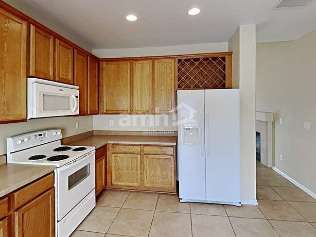 Building Photo - 5067 Sparrow Way