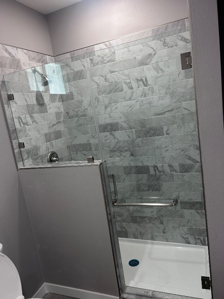 Building Photo - 699 Dennis Ave