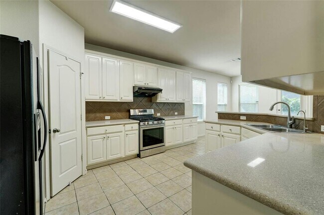 Building Photo - 8227 Liberty Walk Dr