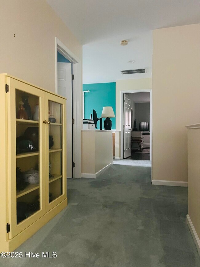 Building Photo - 609 Sloop Pointe Ln
