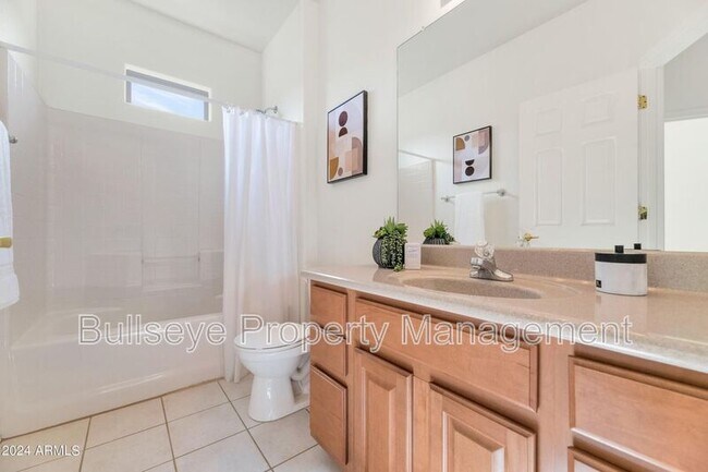 Building Photo - 3541 W Marconi Ave