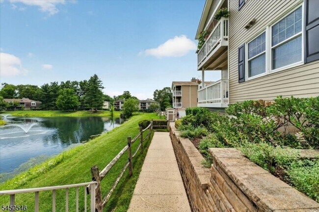 Building Photo - 24B Heritage Dr