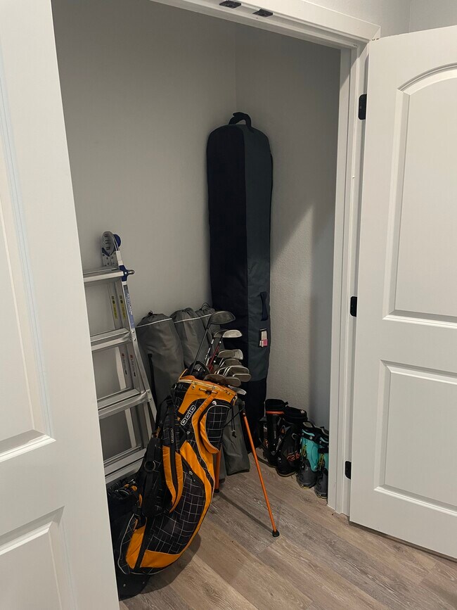 Building Photo - 917 N 16th St