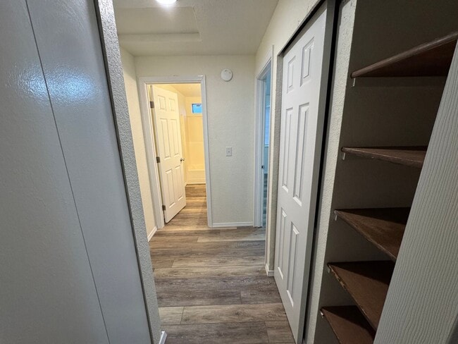 Building Photo - 306 S 20th St