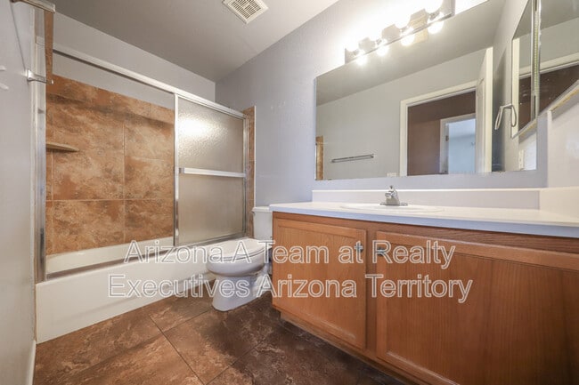 Building Photo - 8070 N Wild Aster Way
